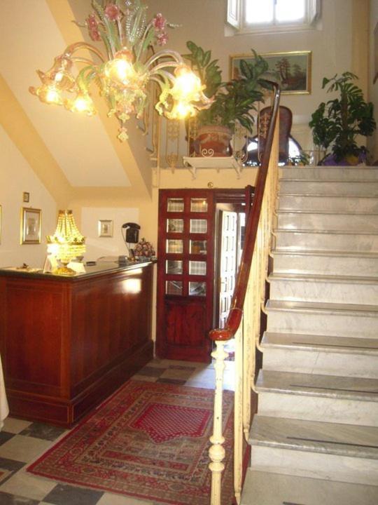 Villa Viola Тортона Экстерьер фото