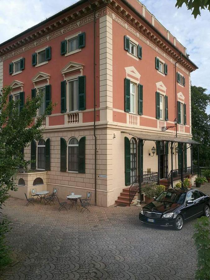 Villa Viola Тортона Экстерьер фото